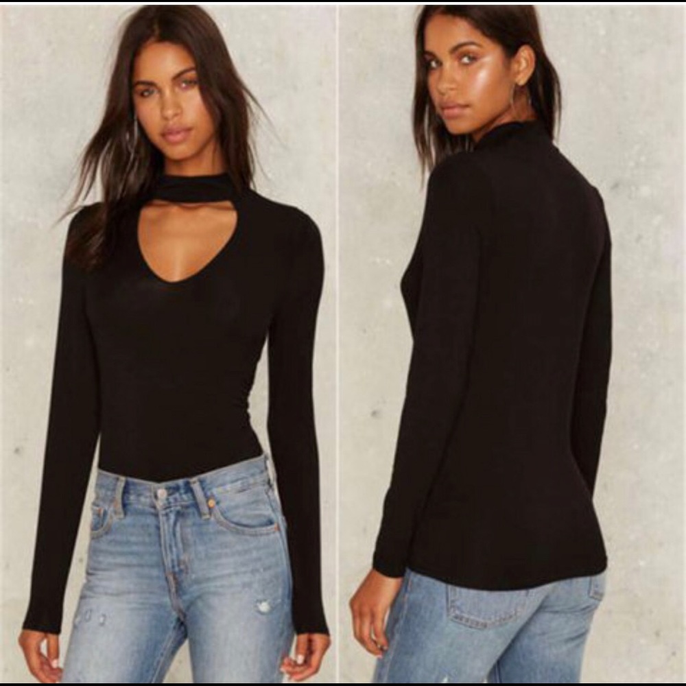 Long sleeve black choker top